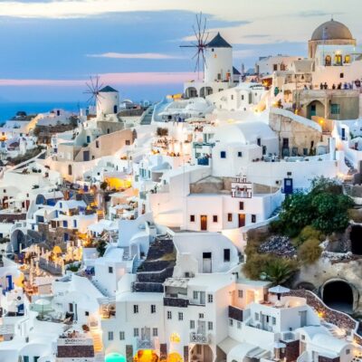 best time to visit santorini